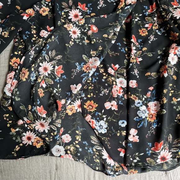 Pink Rose floral blouse - Picture 3 of 4